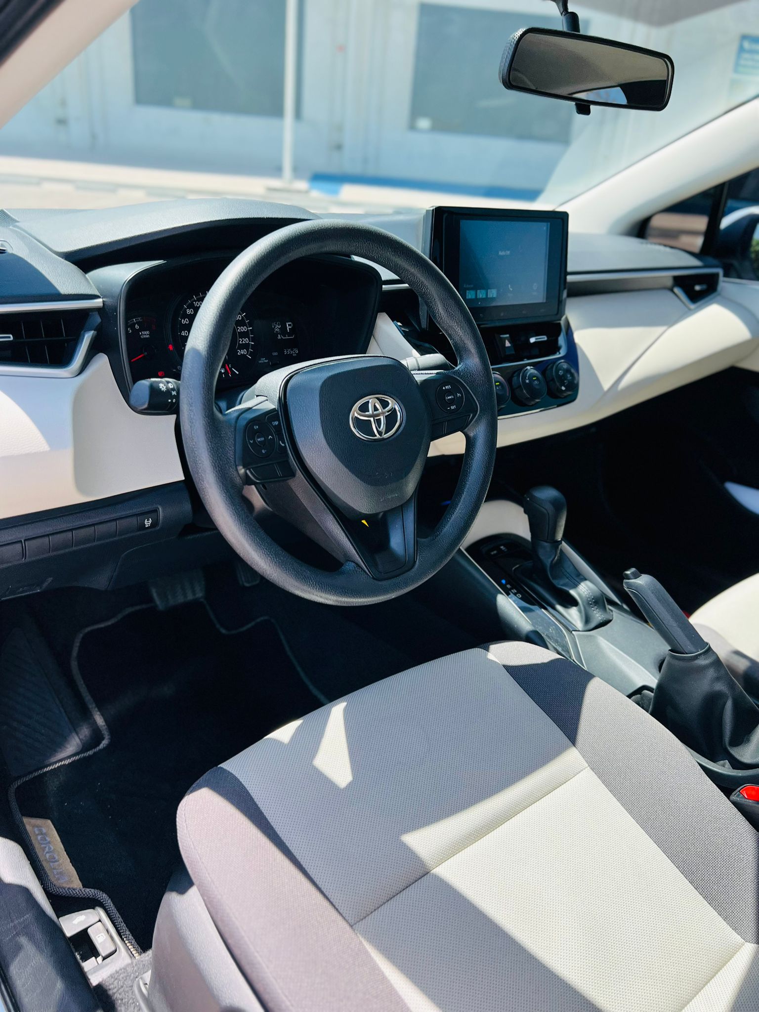 TOYOTA COROLLA 2.0 XLI 2024 - Image 8