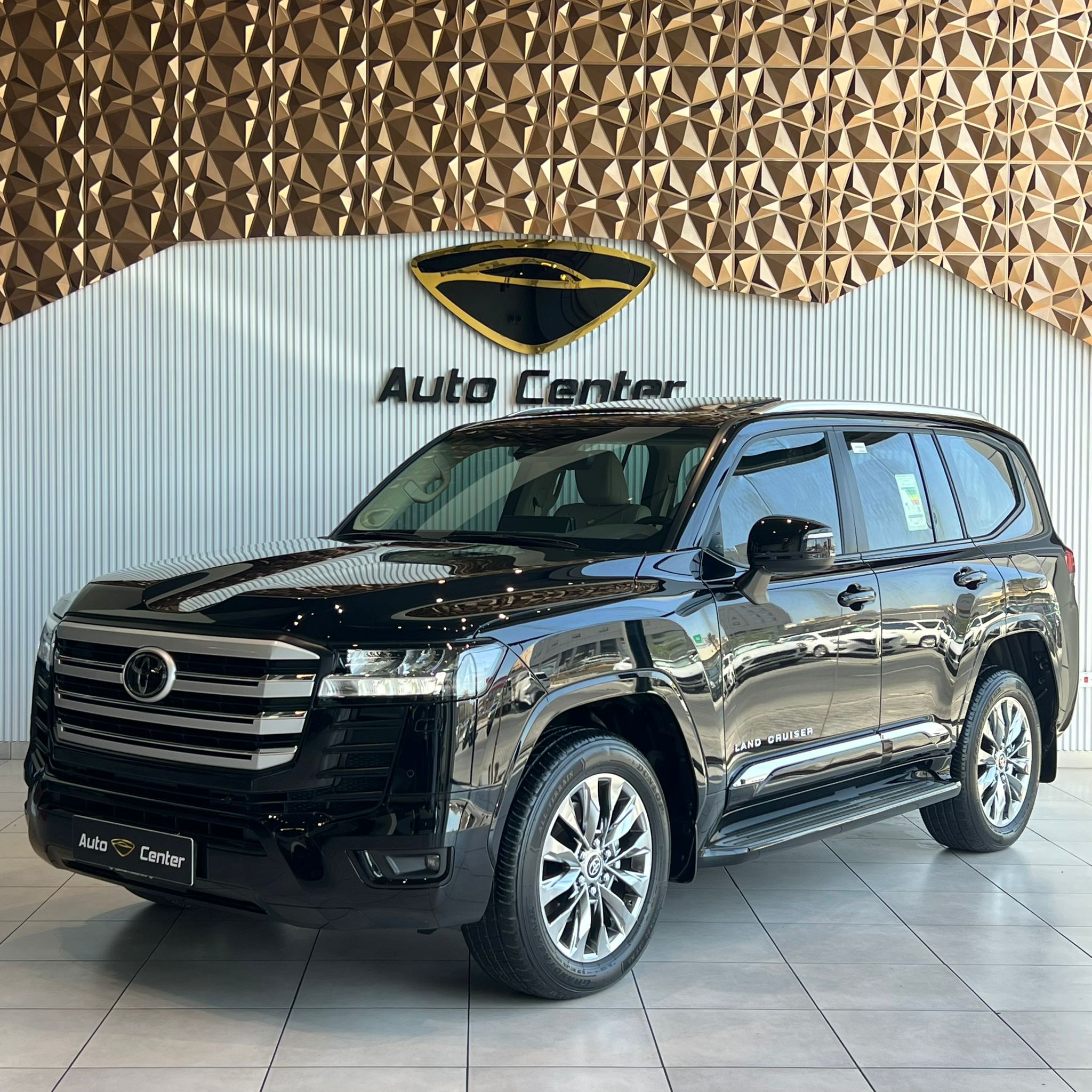 TOYOTA LAND CRUISER GXR TWIN TURBO 2025 - Image 2