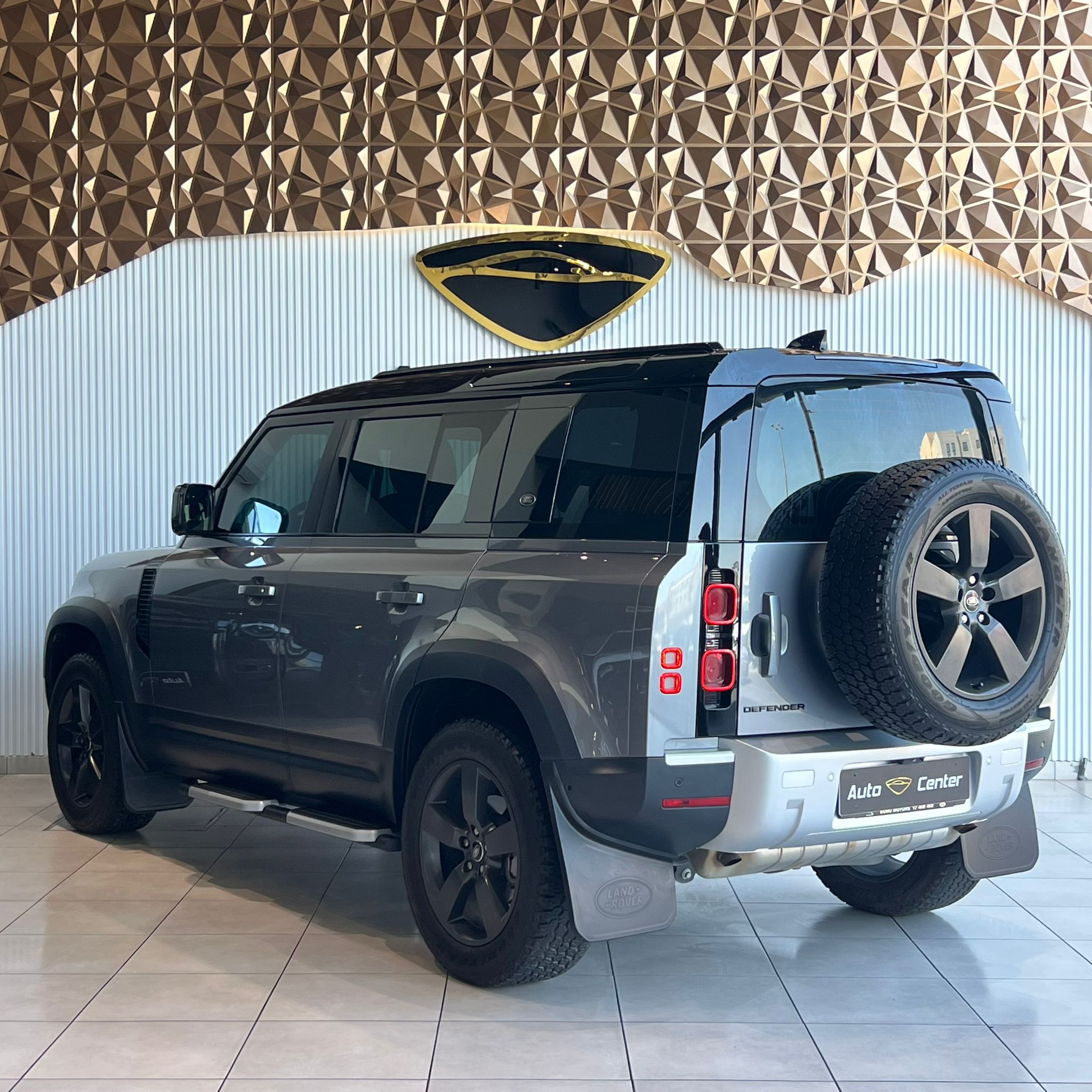 LAND ROVER DEFENDER SE 110 V4 2023 - Image 6