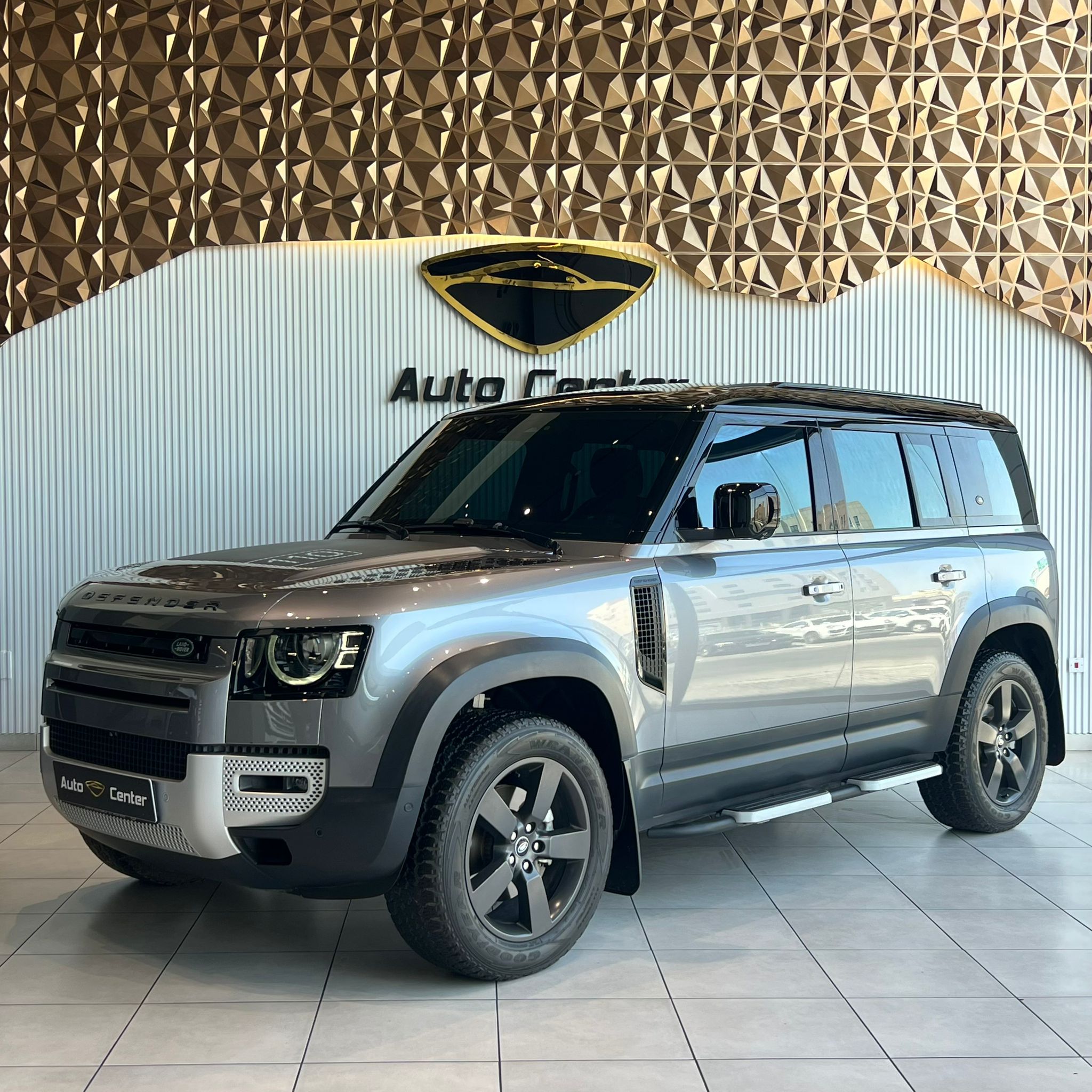 LAND ROVER DEFENDER SE 110 V4 2023 - Image 3