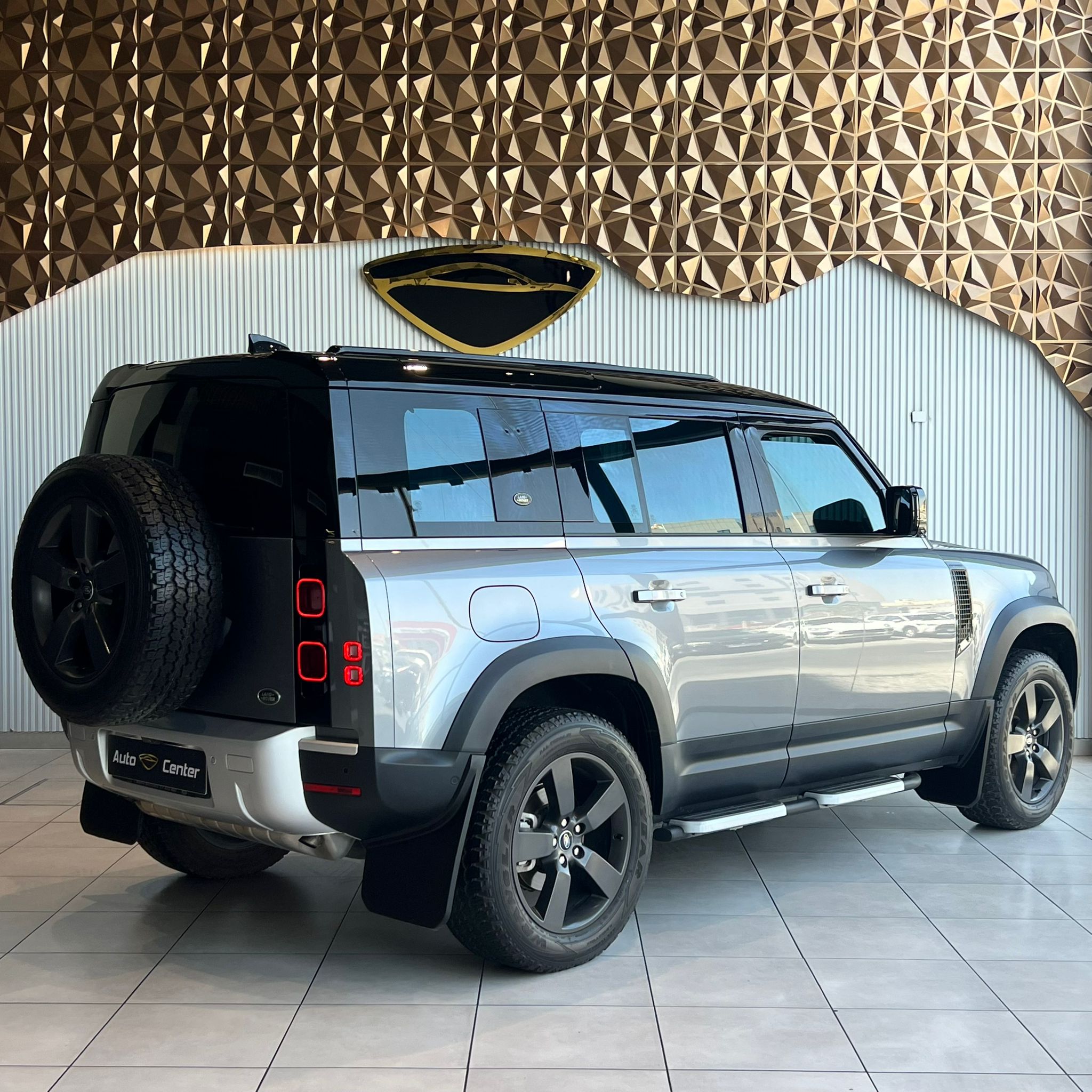 LAND ROVER DEFENDER SE 110 V4 2023 - Image 5