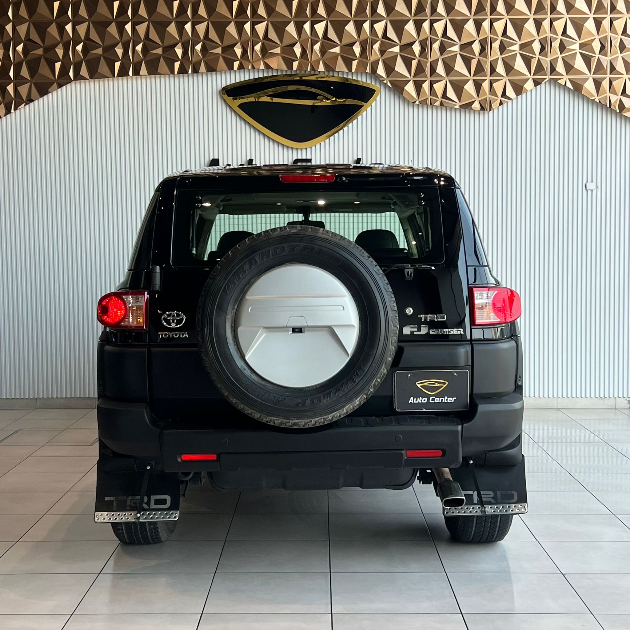 TOYOTA FJ CRUISER TRD 4X4 2015 - Image 4