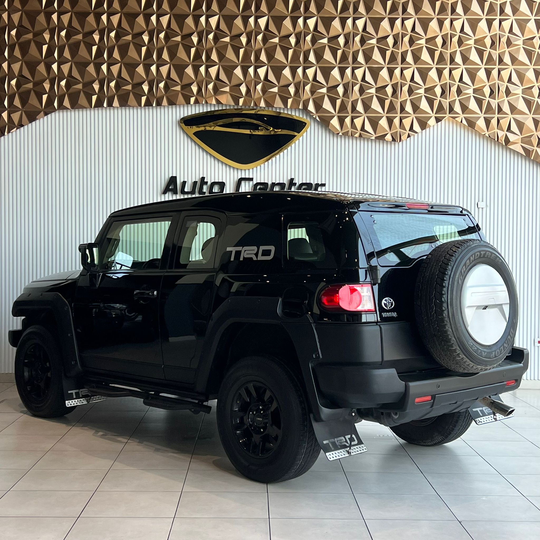 TOYOTA FJ CRUISER TRD 4X4 2015 - Image 6