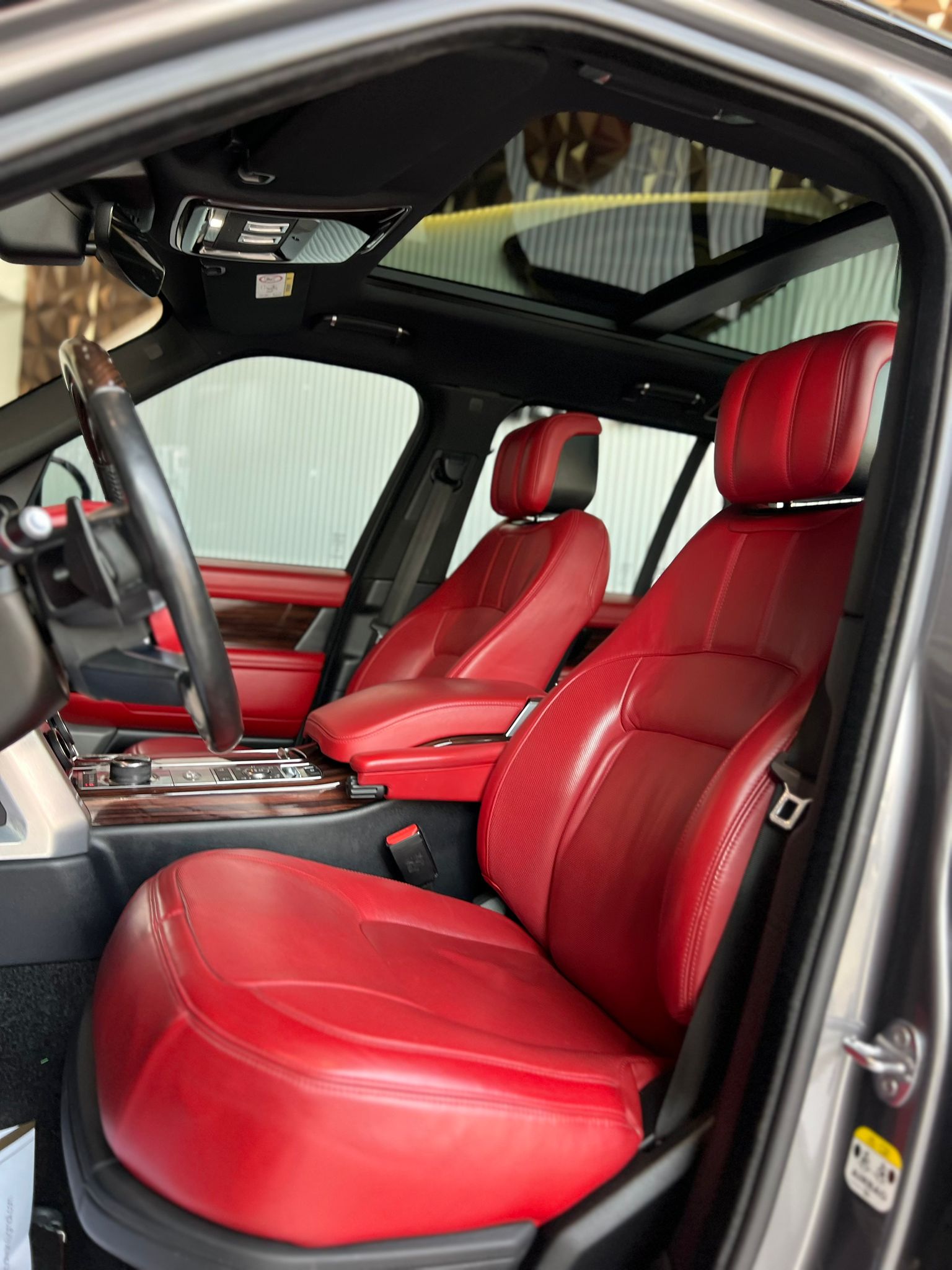 RANGE ROVER VOGUE SE SUPERCHARGED V8 2018 - Image 10