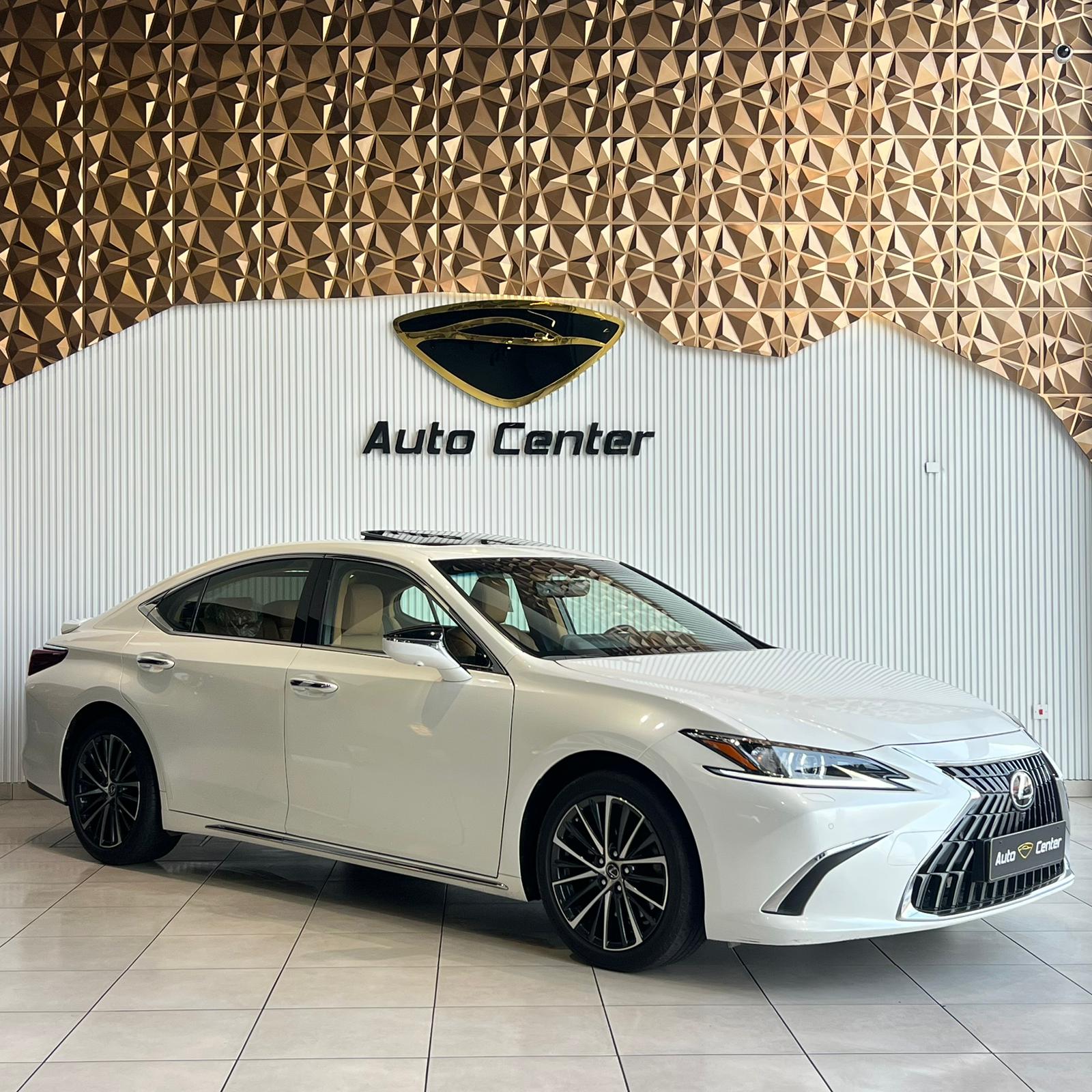 LEXUS ES-350 2023 - Image 2