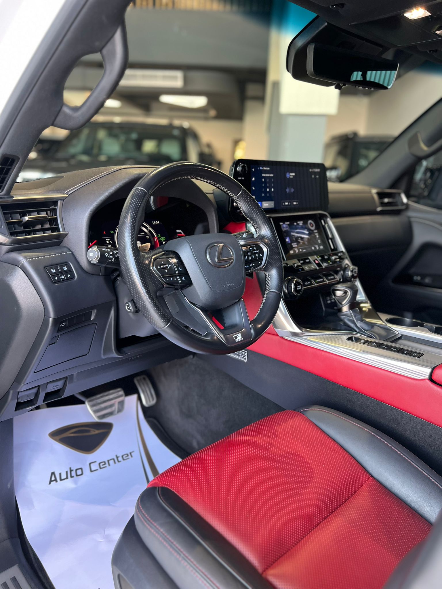 LEXUS LX600 F-SPORT 2024 - Image 8