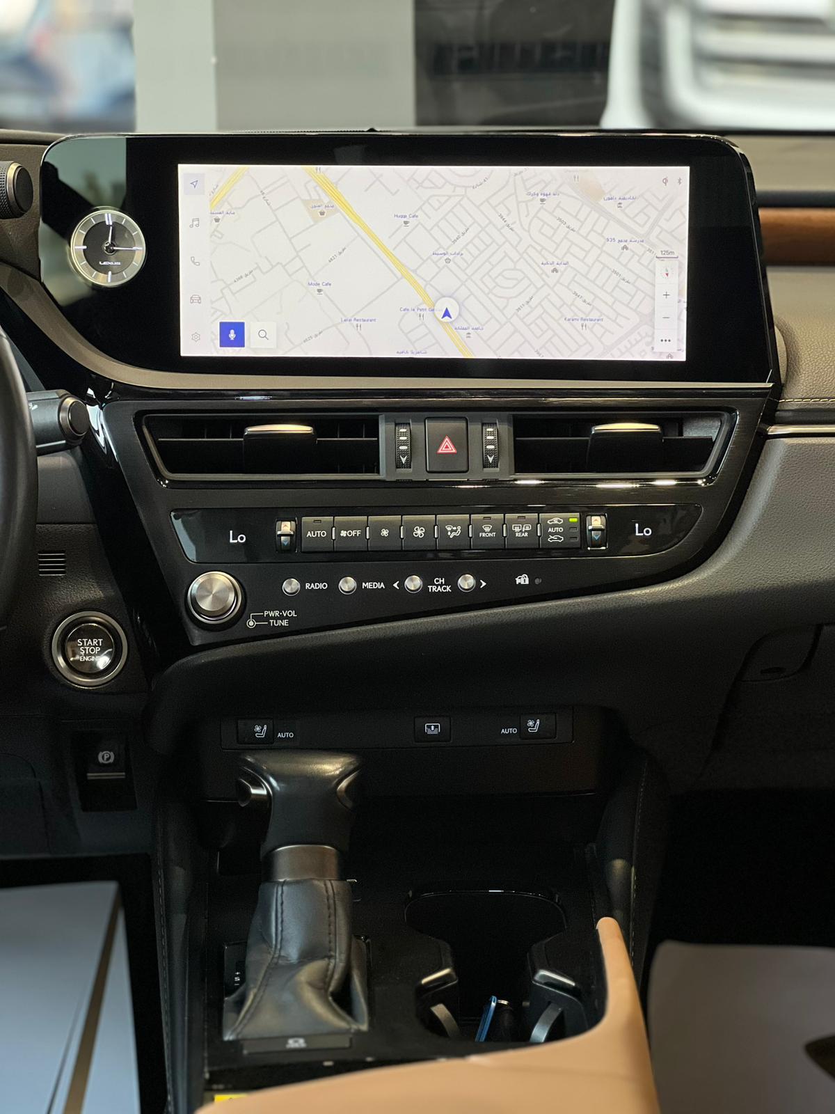 LEXUS ES-350 2023 - Image 11