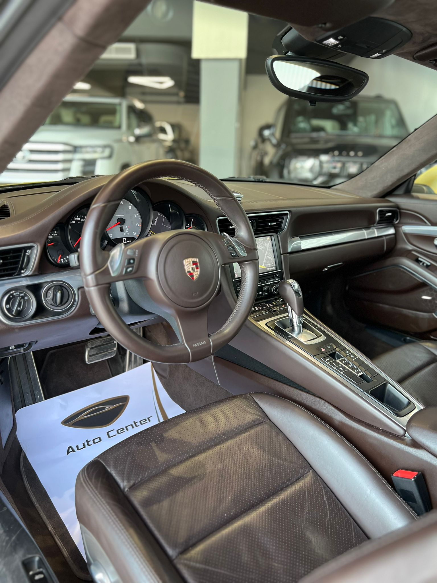 PORSCHE 911 CARRERA S 2012 - Image 8