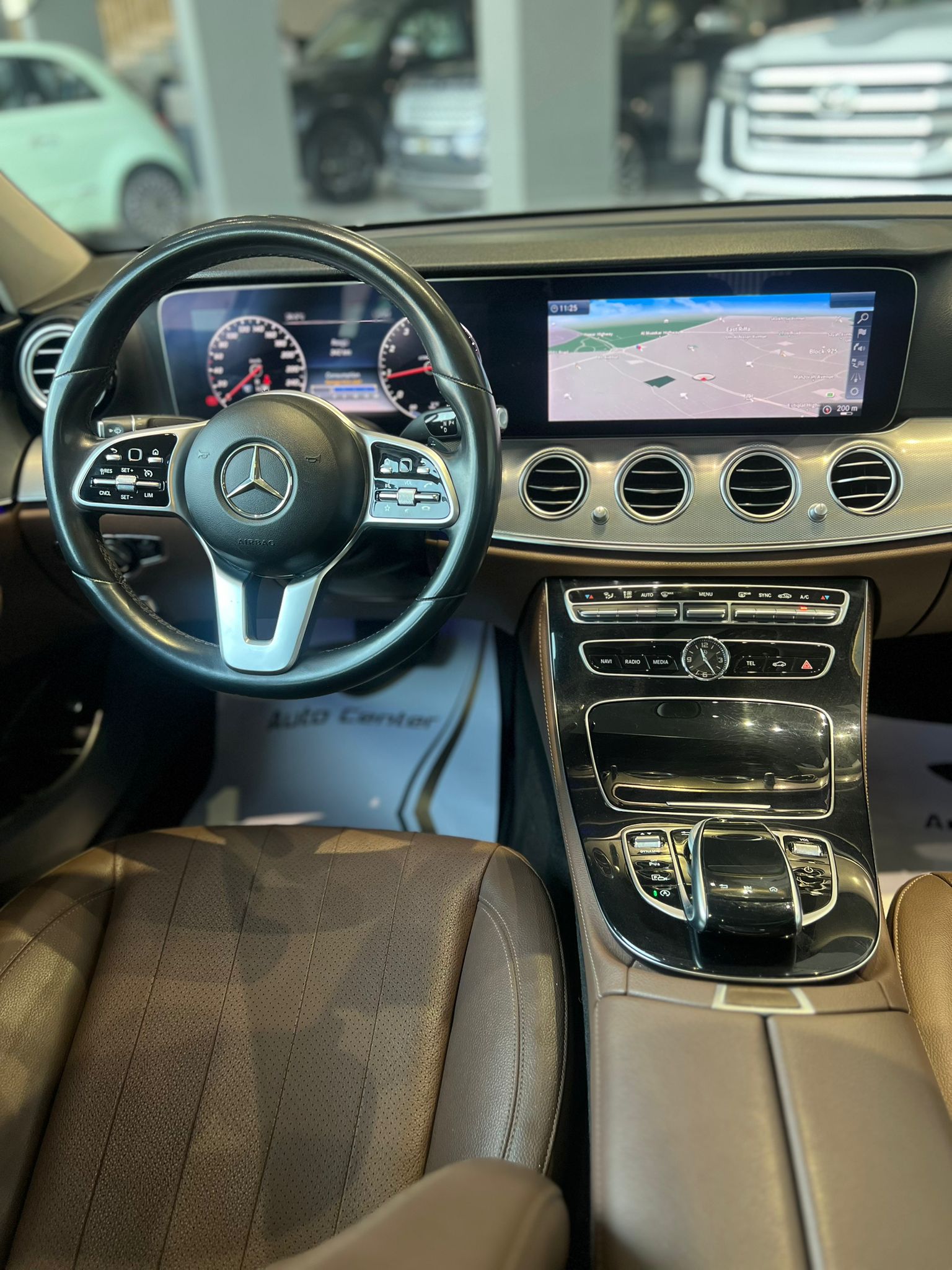 MERCEDES BENZ E200 2020 - Image 7