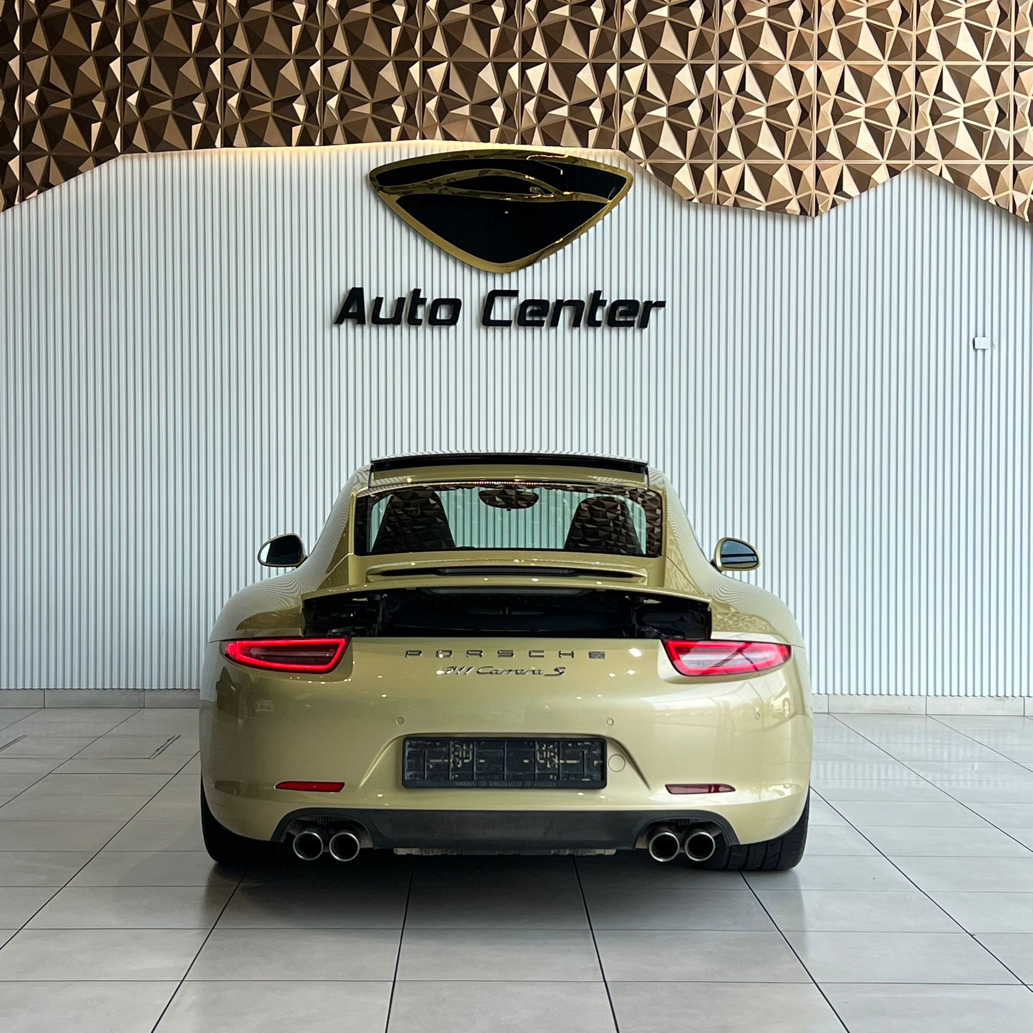 PORSCHE 911 CARRERA S 2012 - Image 4