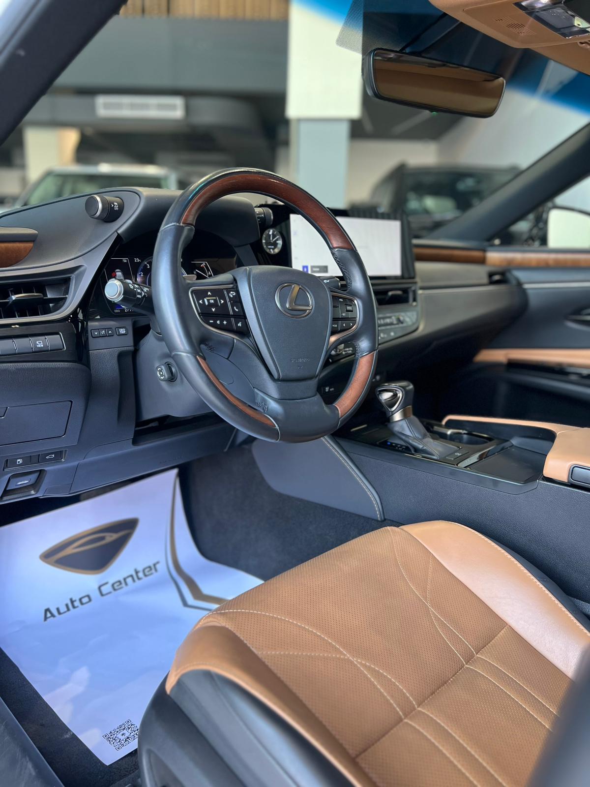 LEXUS ES-350 2023 - Image 8