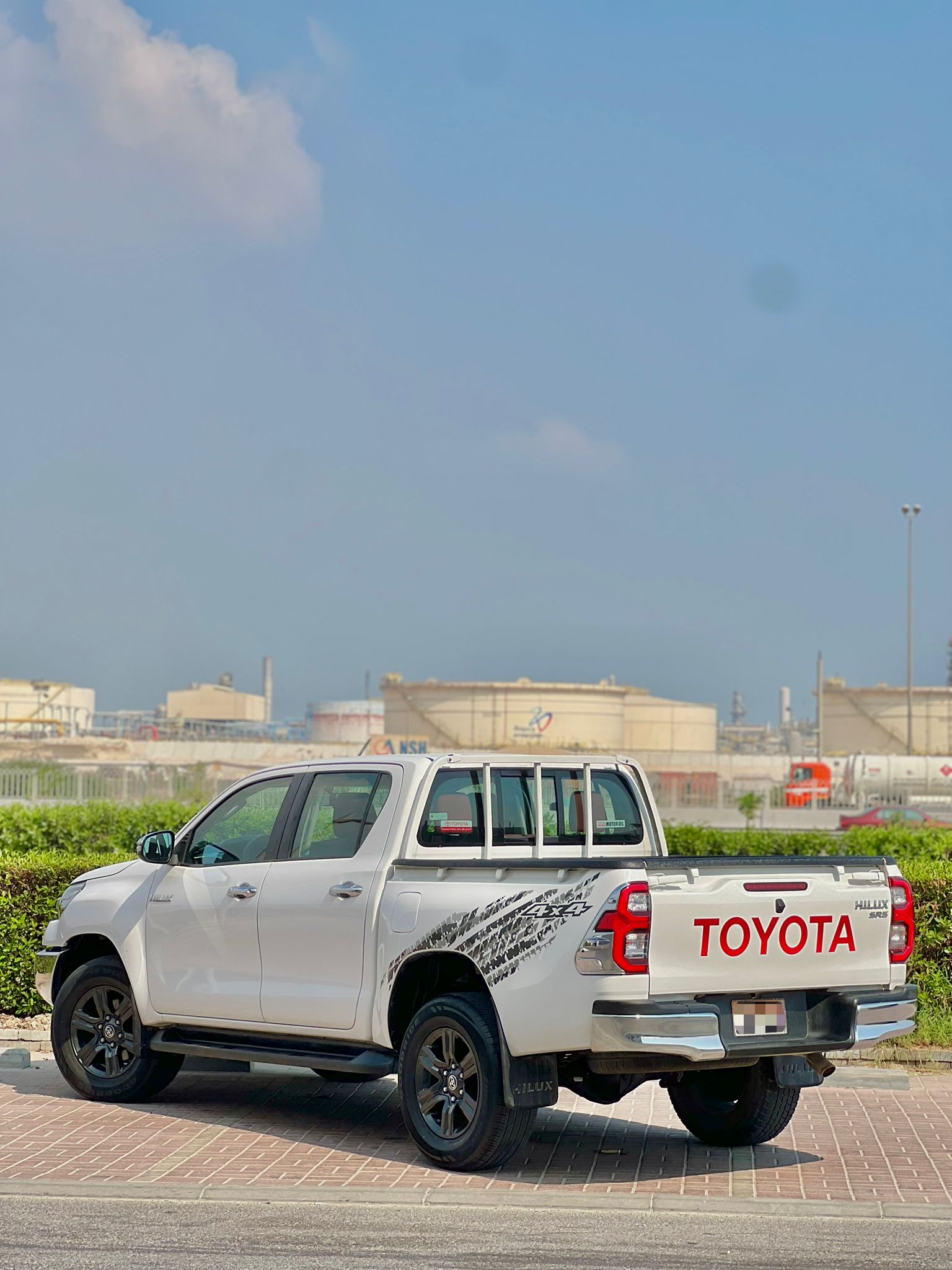 TOYOTA HILUX 2022 WHITE - Image 4