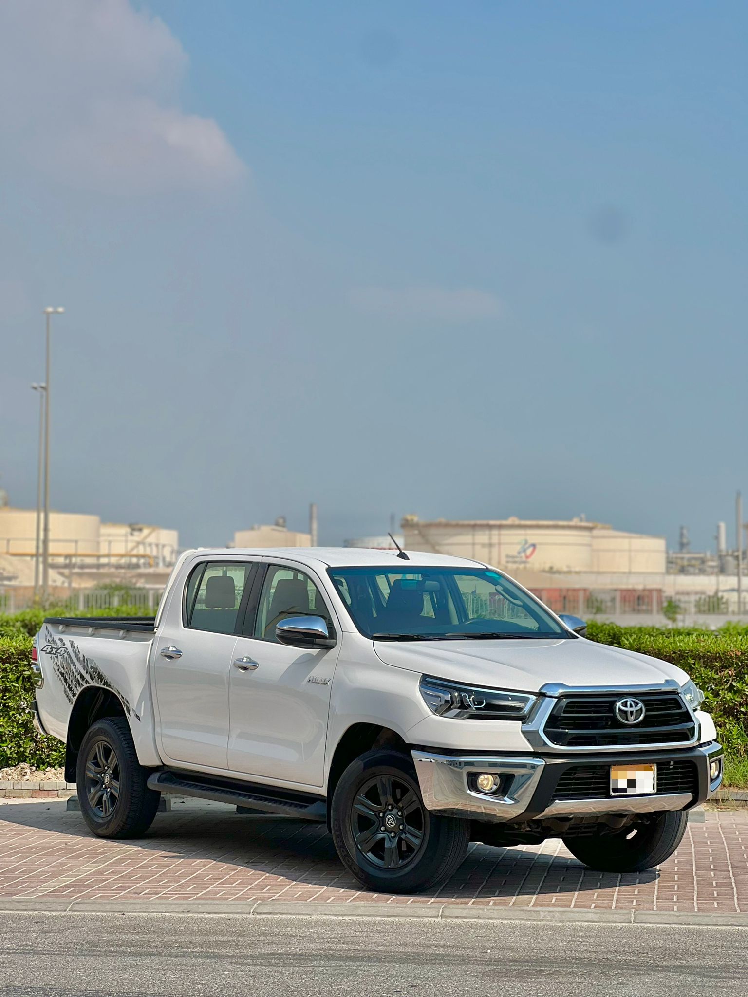 TOYOTA HILUX 2022 WHITE - Image 3