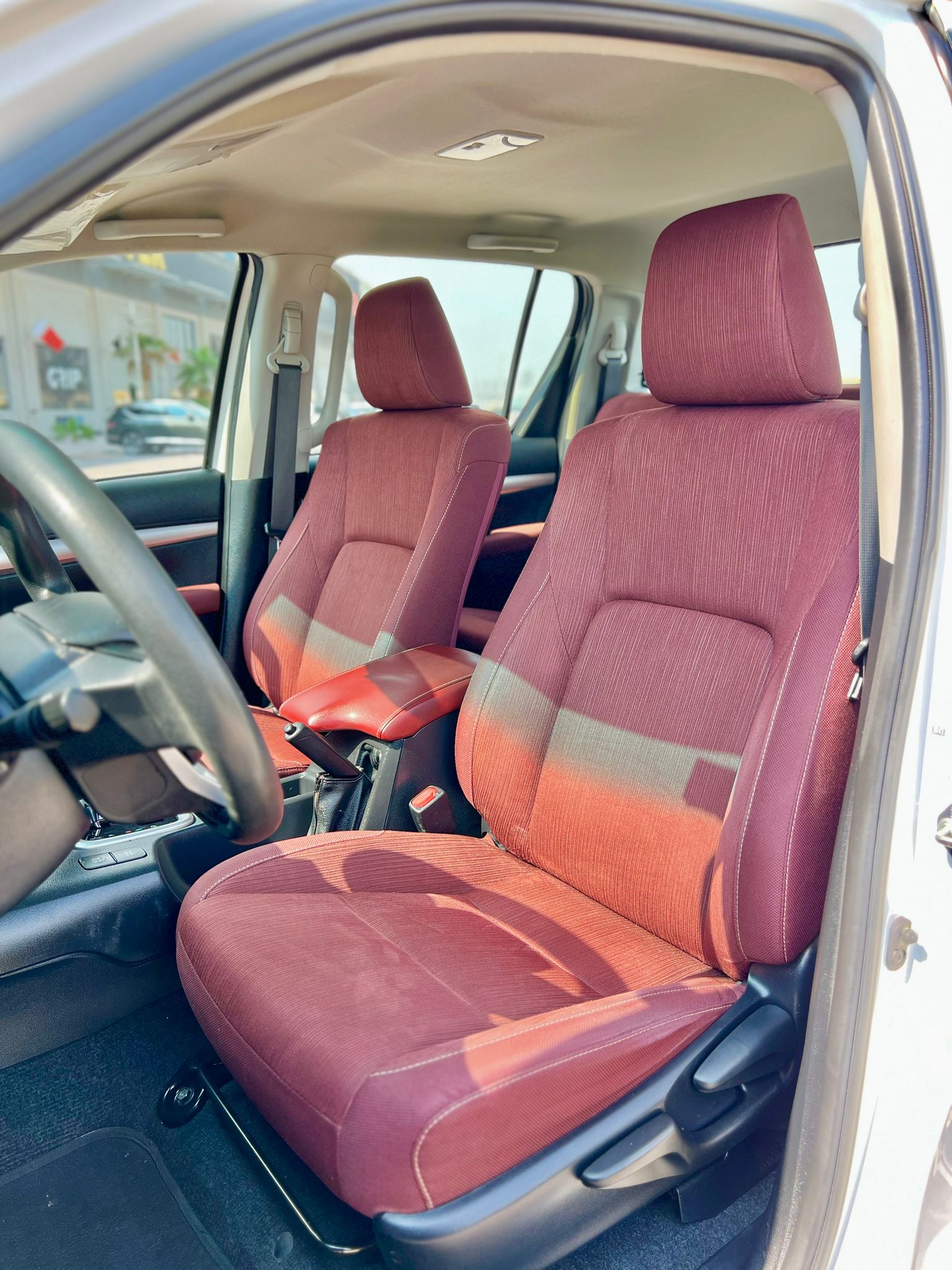 TOYOTA HILUX 2022 WHITE - Image 8