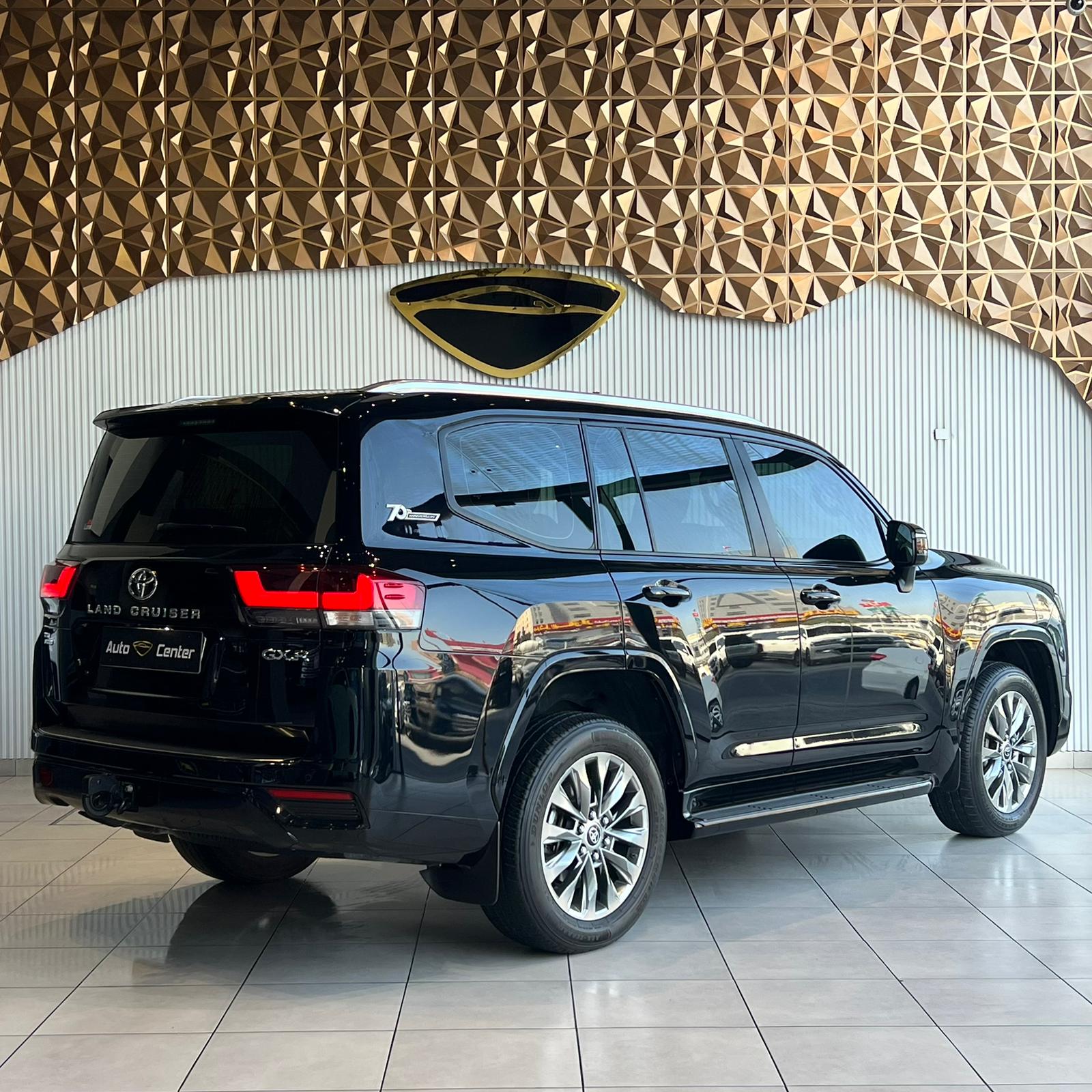 TOYOTA LAND CRUISER GXR TWIN TURBO 70th ANNIVERSARY 2022 - Image 5