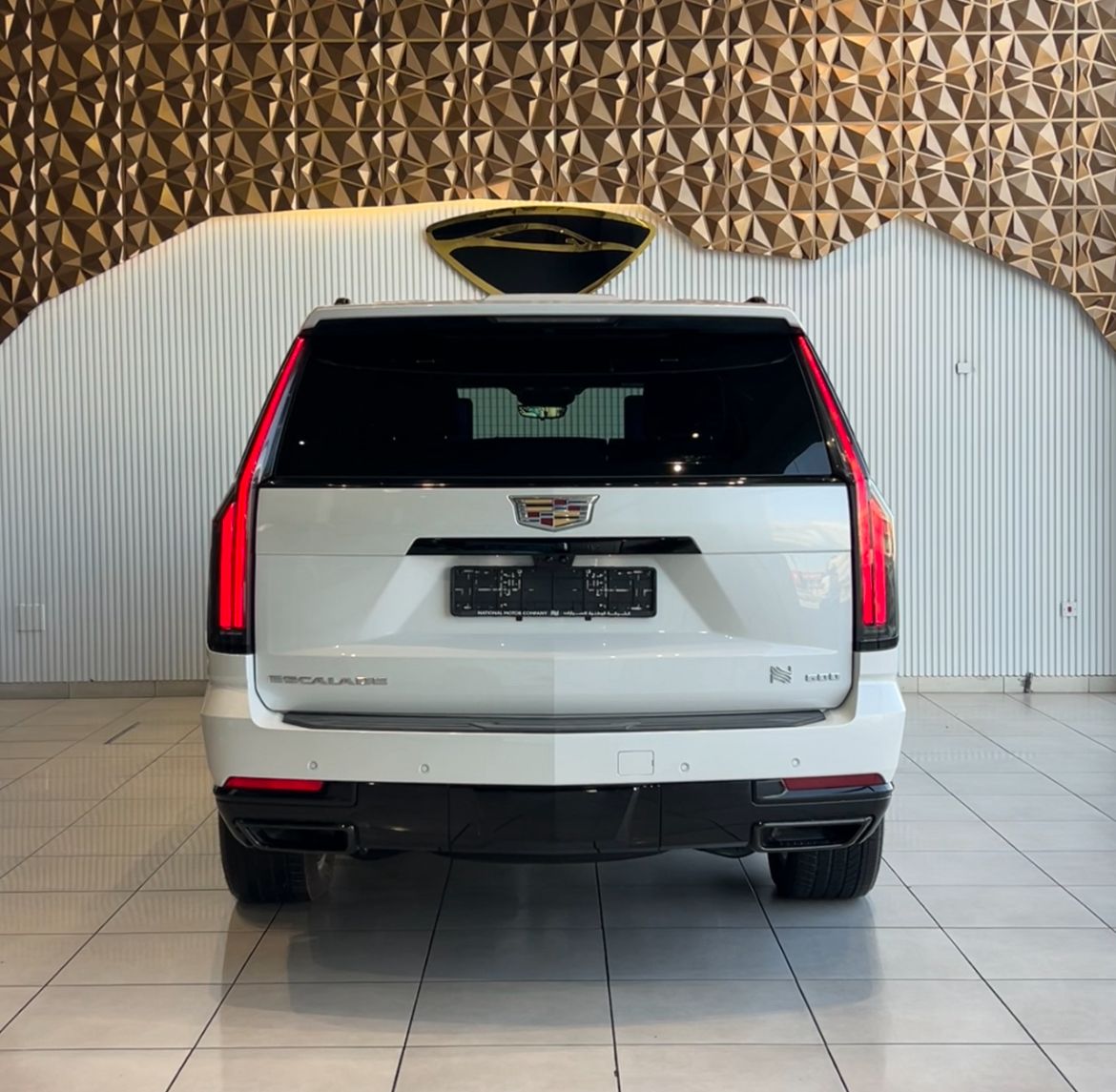 CADILLAC ESCALADE 600 SPORT 2025 - Image 4