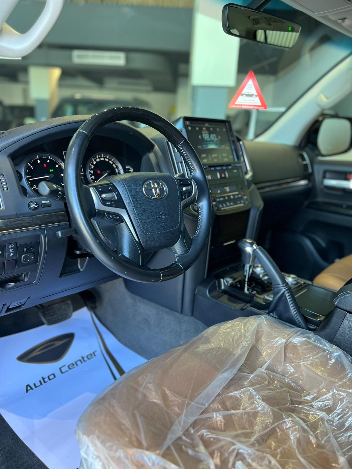 TOYOTA LAND CRUISER GXR V8 GRAND TOURING 2021 - Image 8