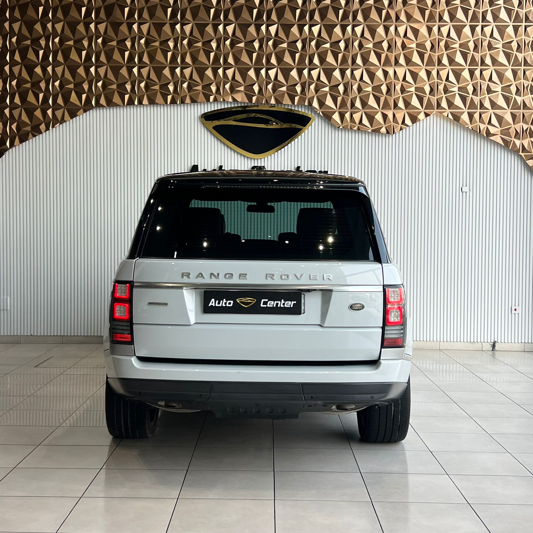 RANGE ROVER VOGUE AUTOBIOGRAPHY V8 VIP 2016 - Image 4