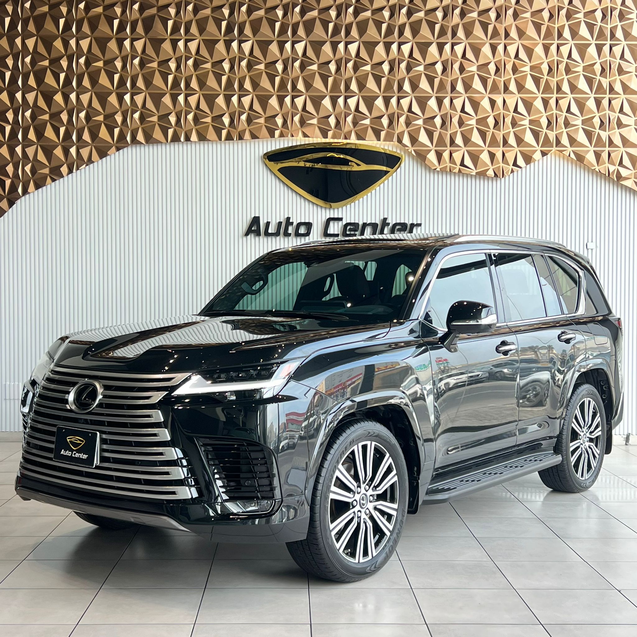 LEXUS LX600 URBAN 2022 - Image 3
