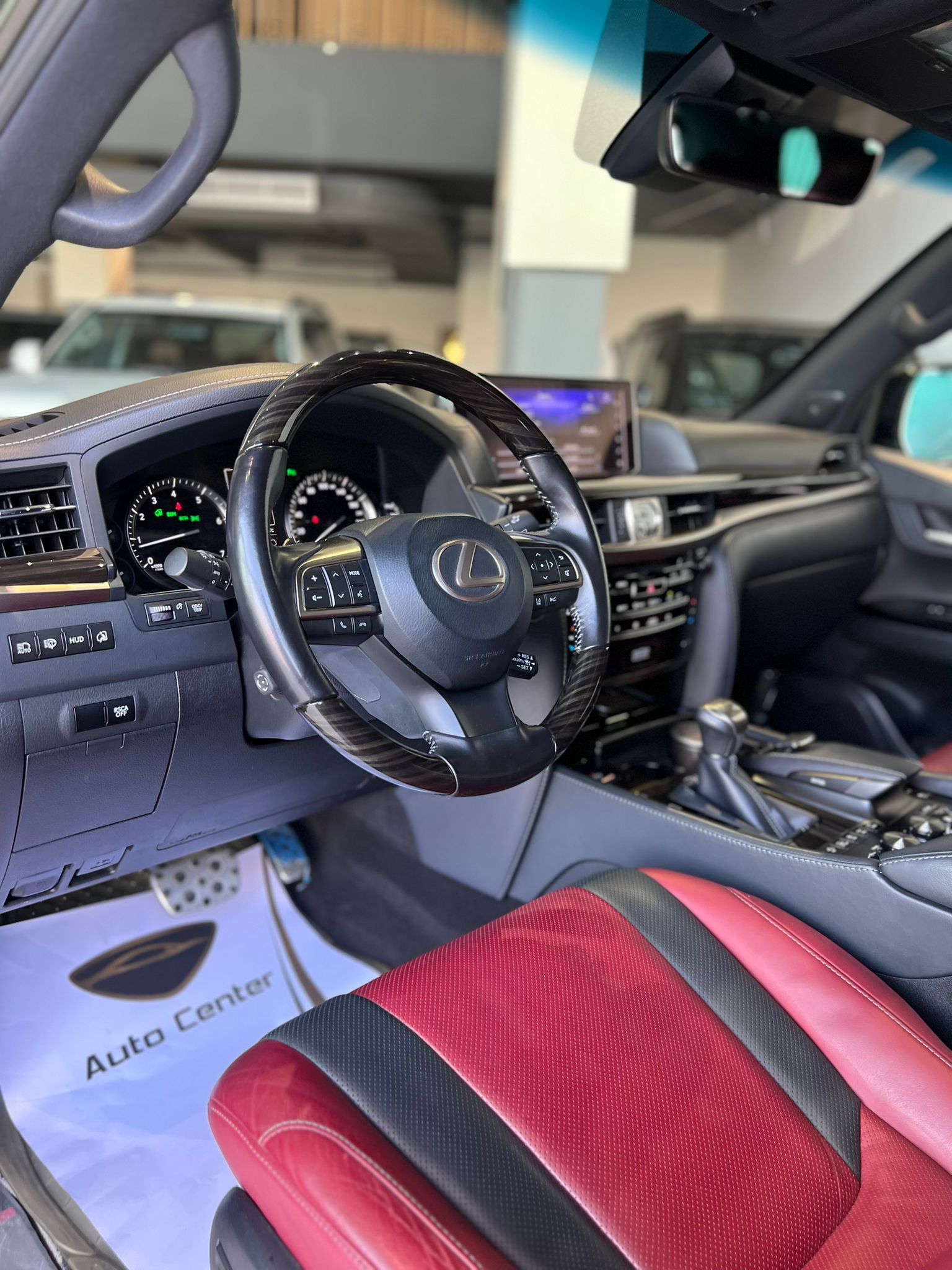 LEXUS LX 570s 2021 - Image 8