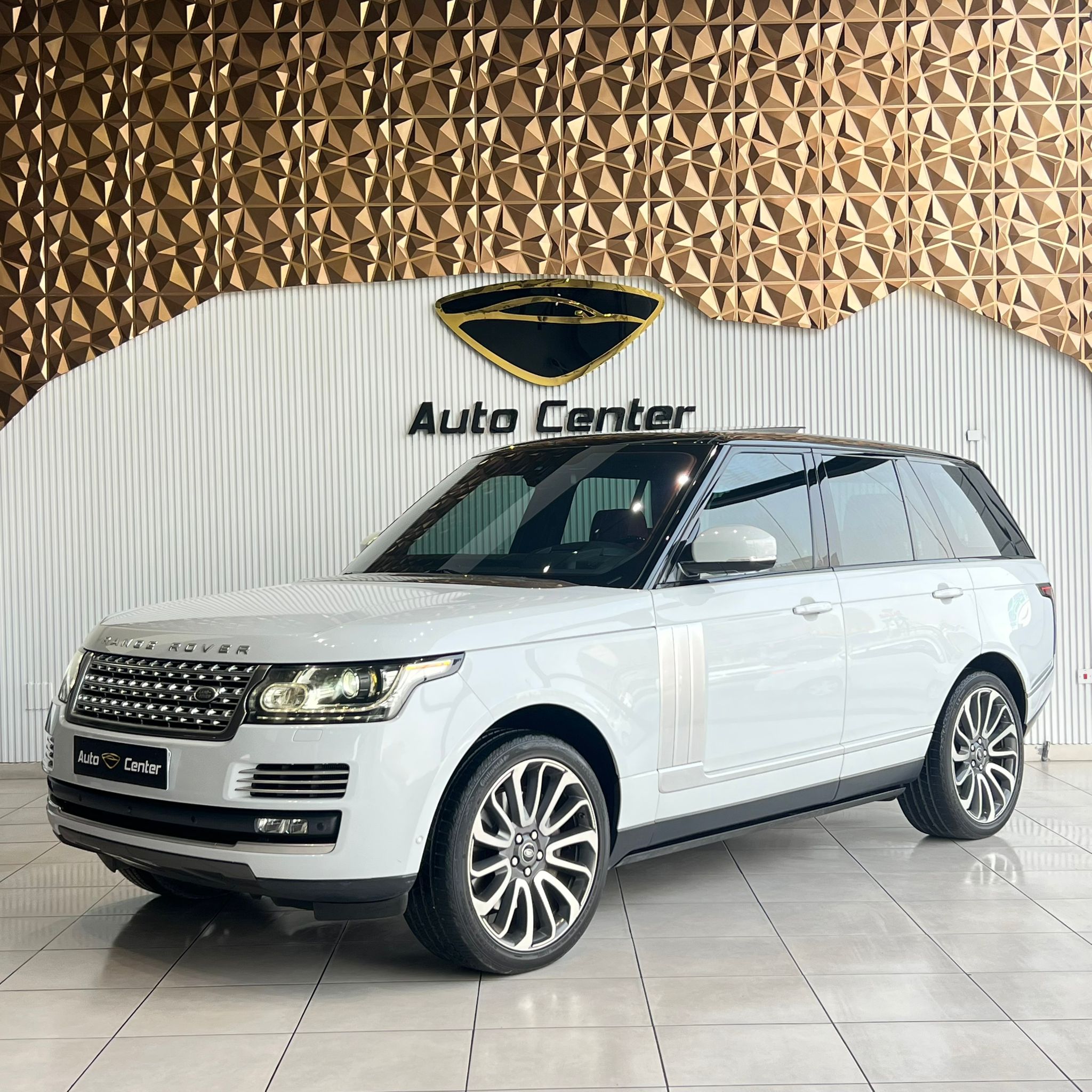 RANGE ROVER VOGUE AUTOBIOGRAPHY V8 VIP 2016 - Image 2