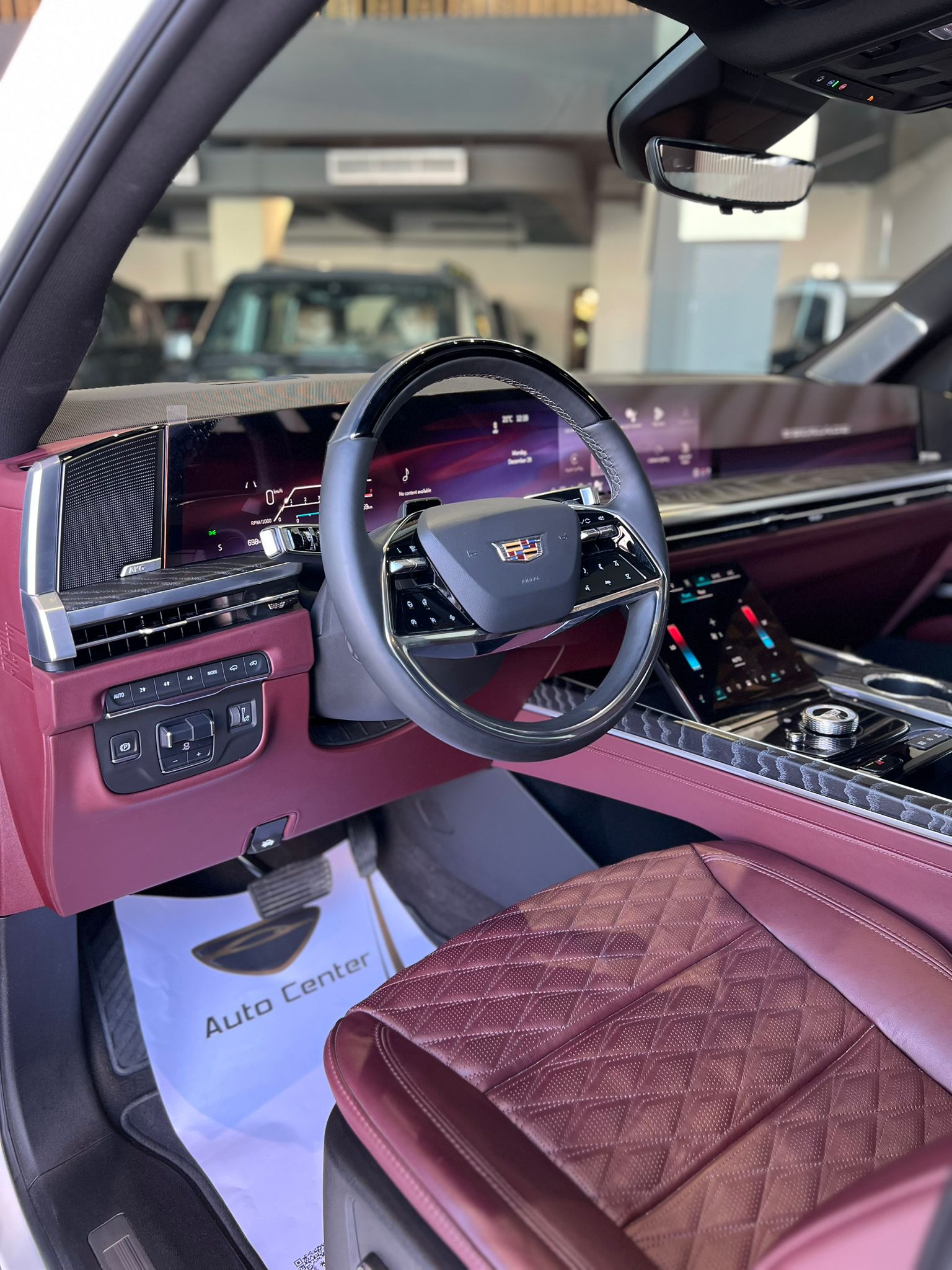 CADILLAC ESCALADE 600 SPORT 2025 - Image 8