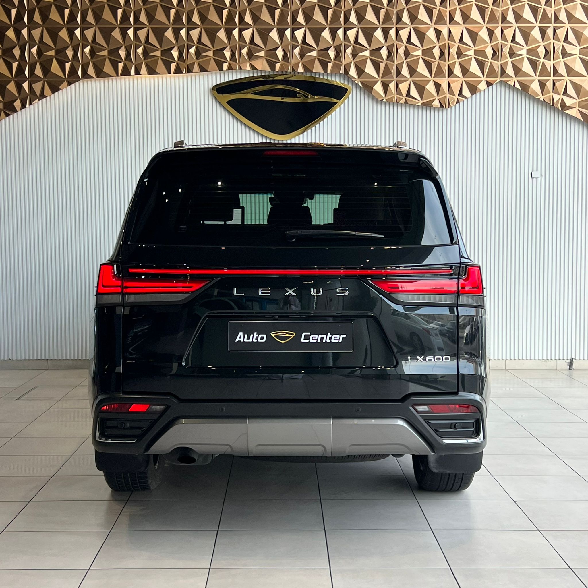 LEXUS LX600 URBAN 2022 - Image 4