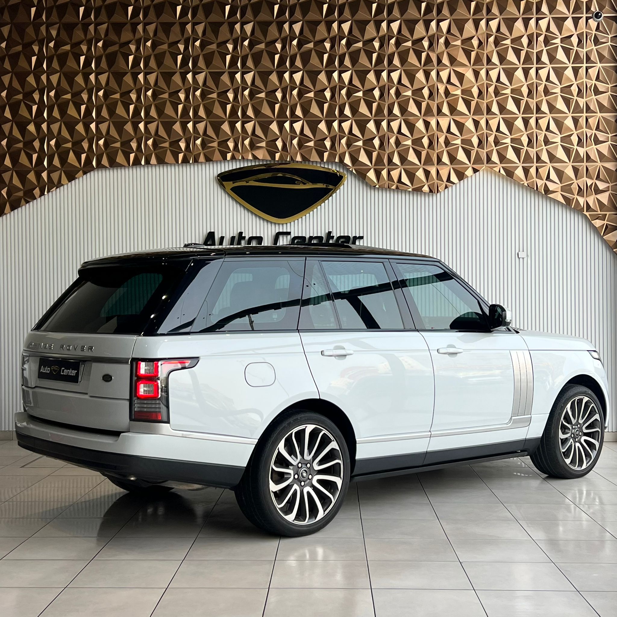RANGE ROVER VOGUE AUTOBIOGRAPHY V8 VIP 2016 - Image 5