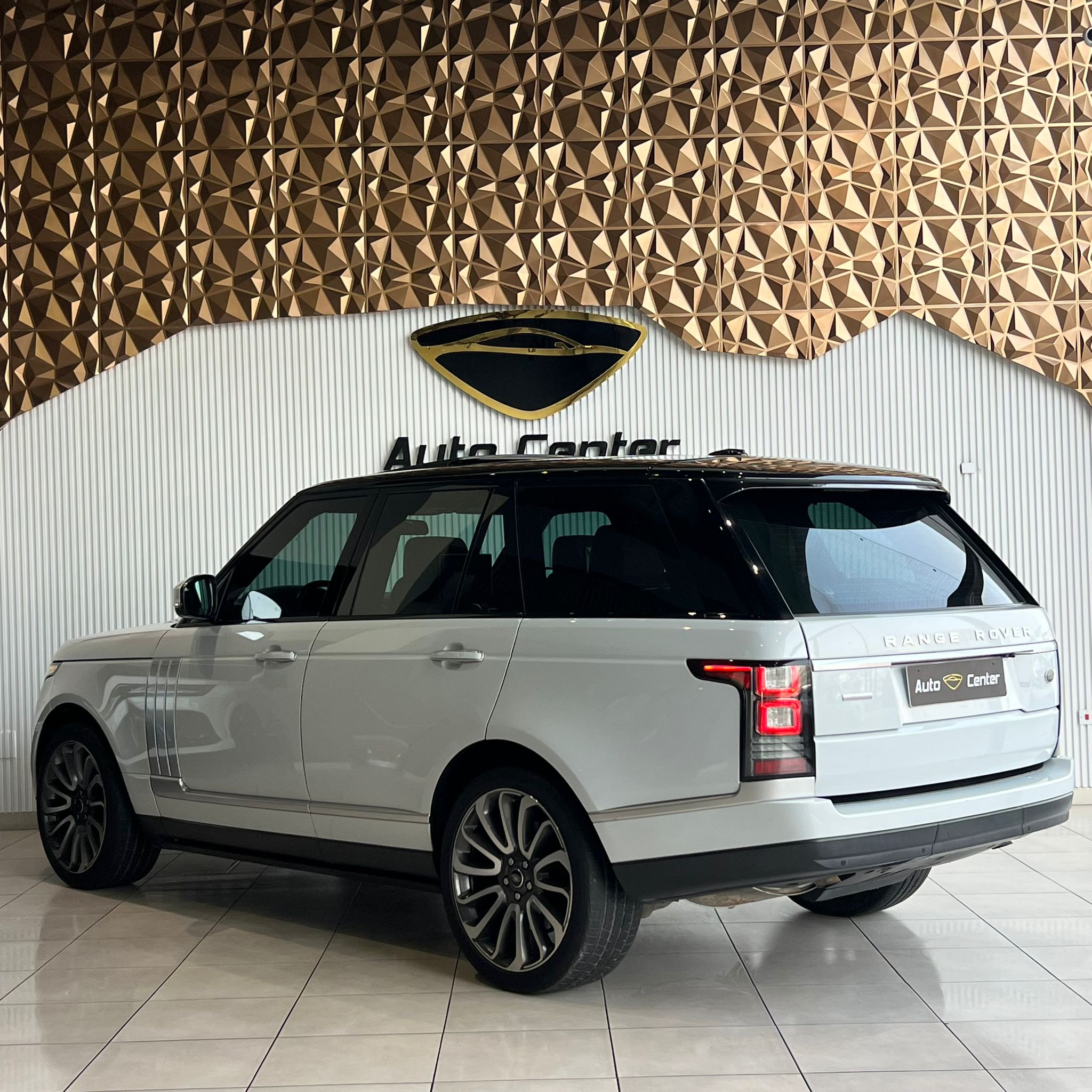 RANGE ROVER VOGUE AUTOBIOGRAPHY V8 VIP 2016 - Image 6