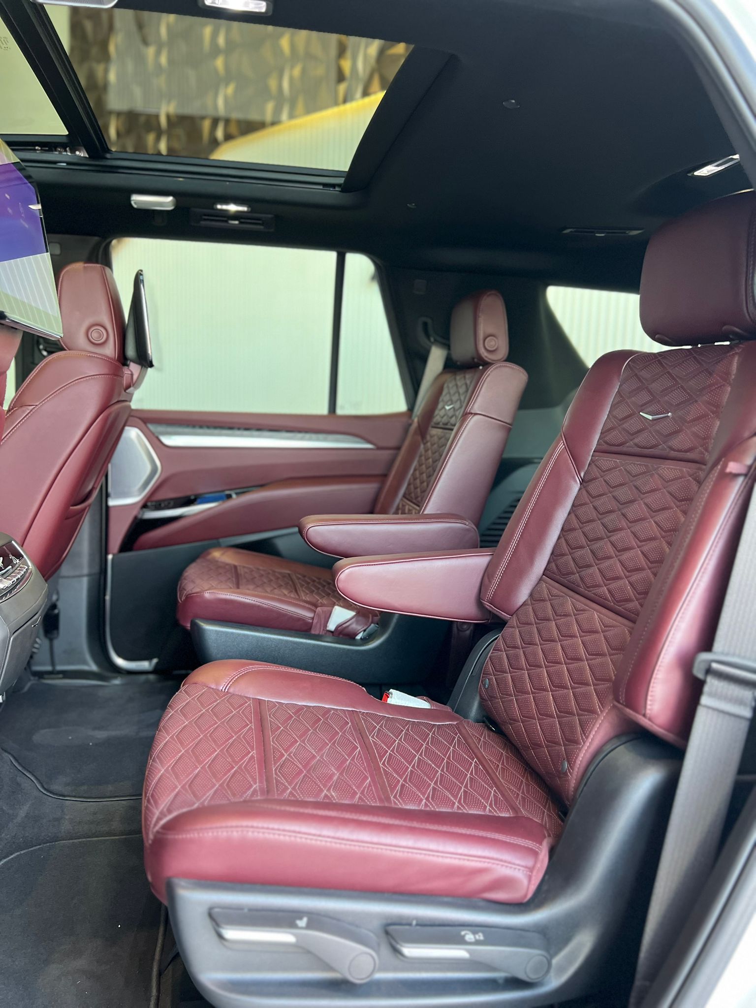 CADILLAC ESCALADE 600 SPORT 2025 - Image 10