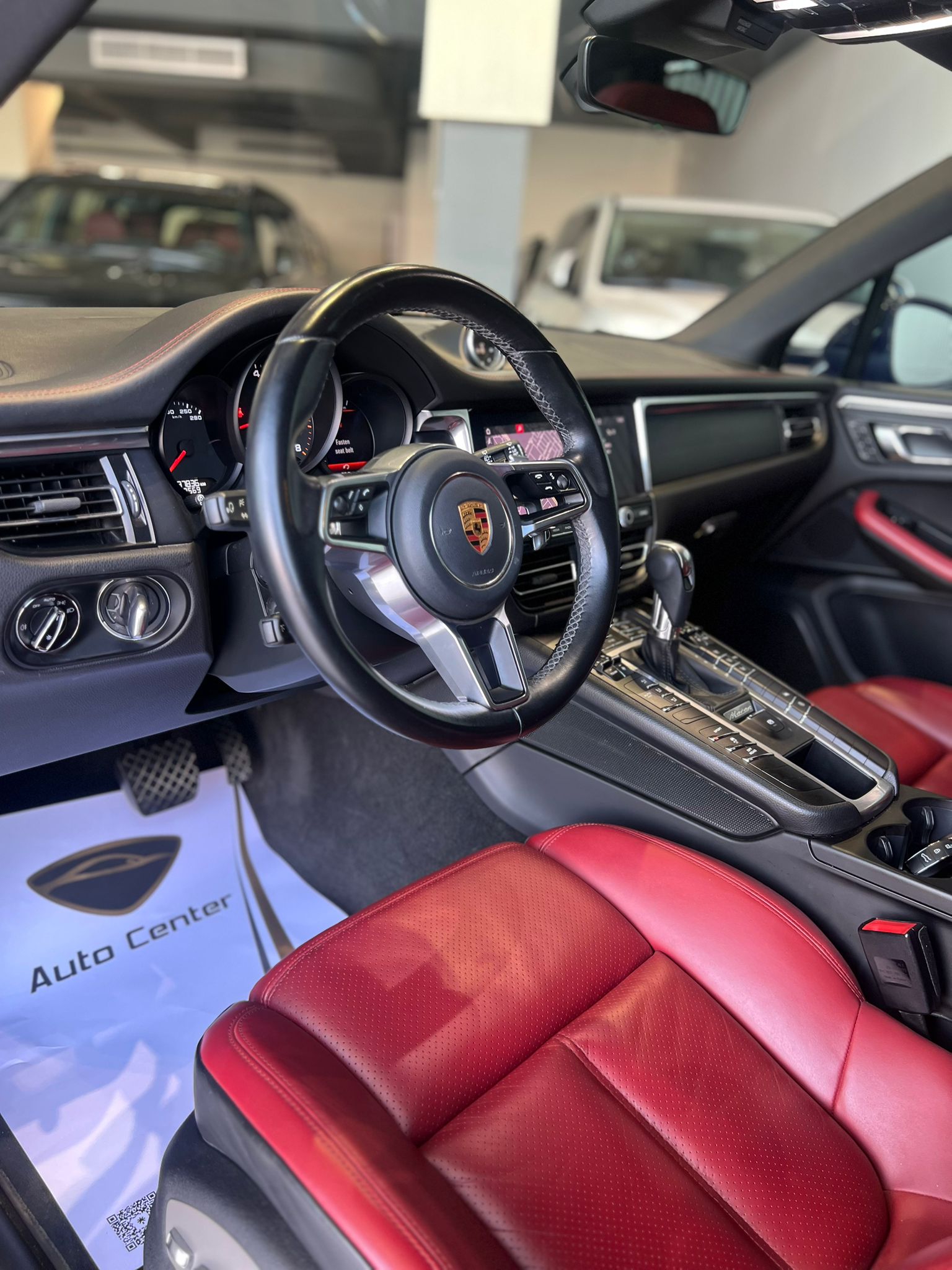 PORSCHE MACAN 2021 GREY - Image 11