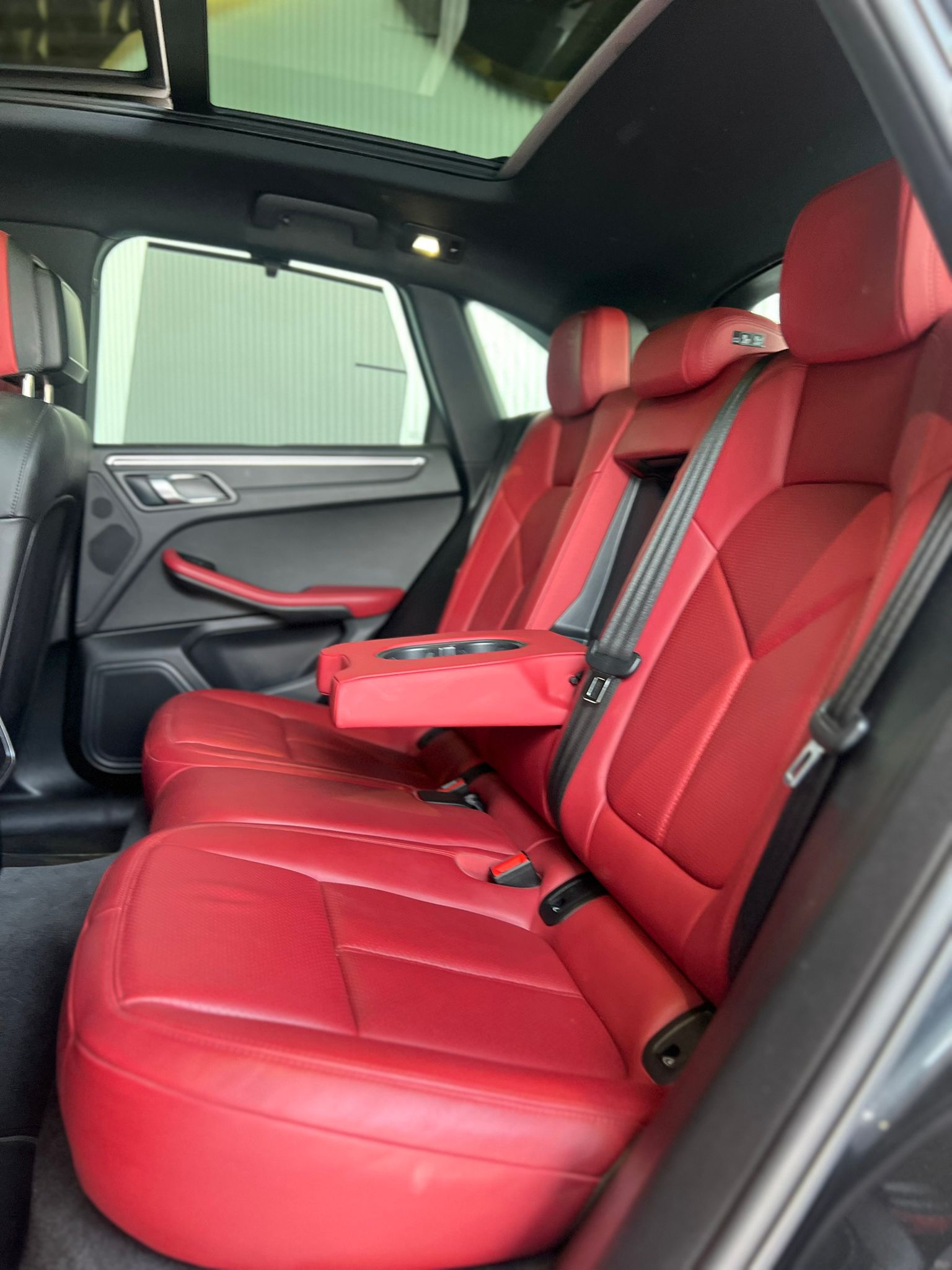 PORSCHE MACAN 2021 GREY - Image 13