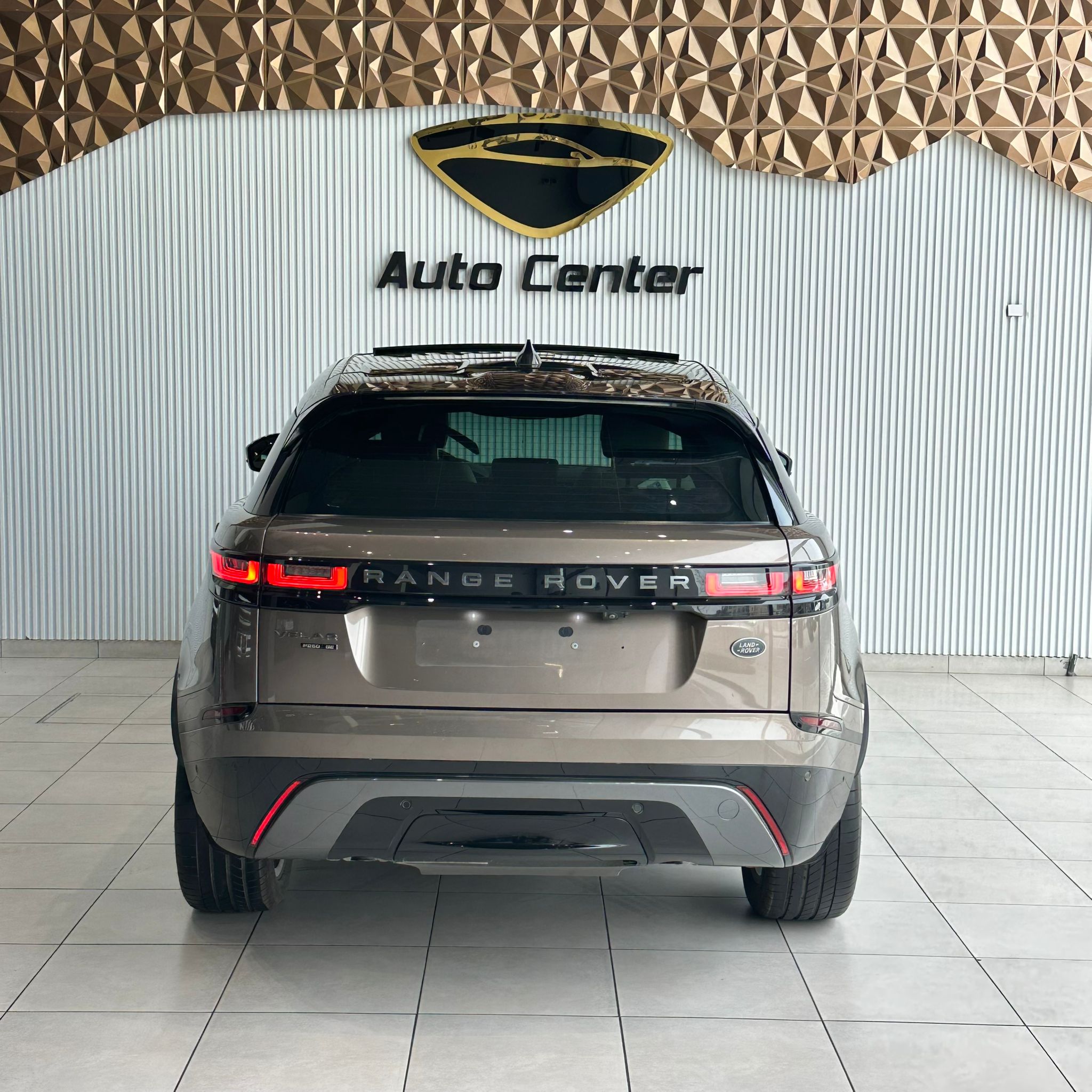 RANGE ROVER VELAR P250 SE X-DYNAMIC 2019 - Image 4