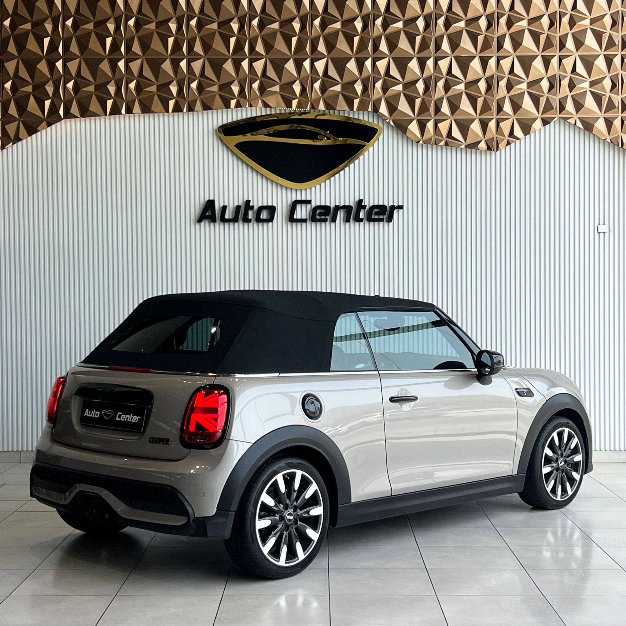 MINI COOPER S 2024 - Image 5