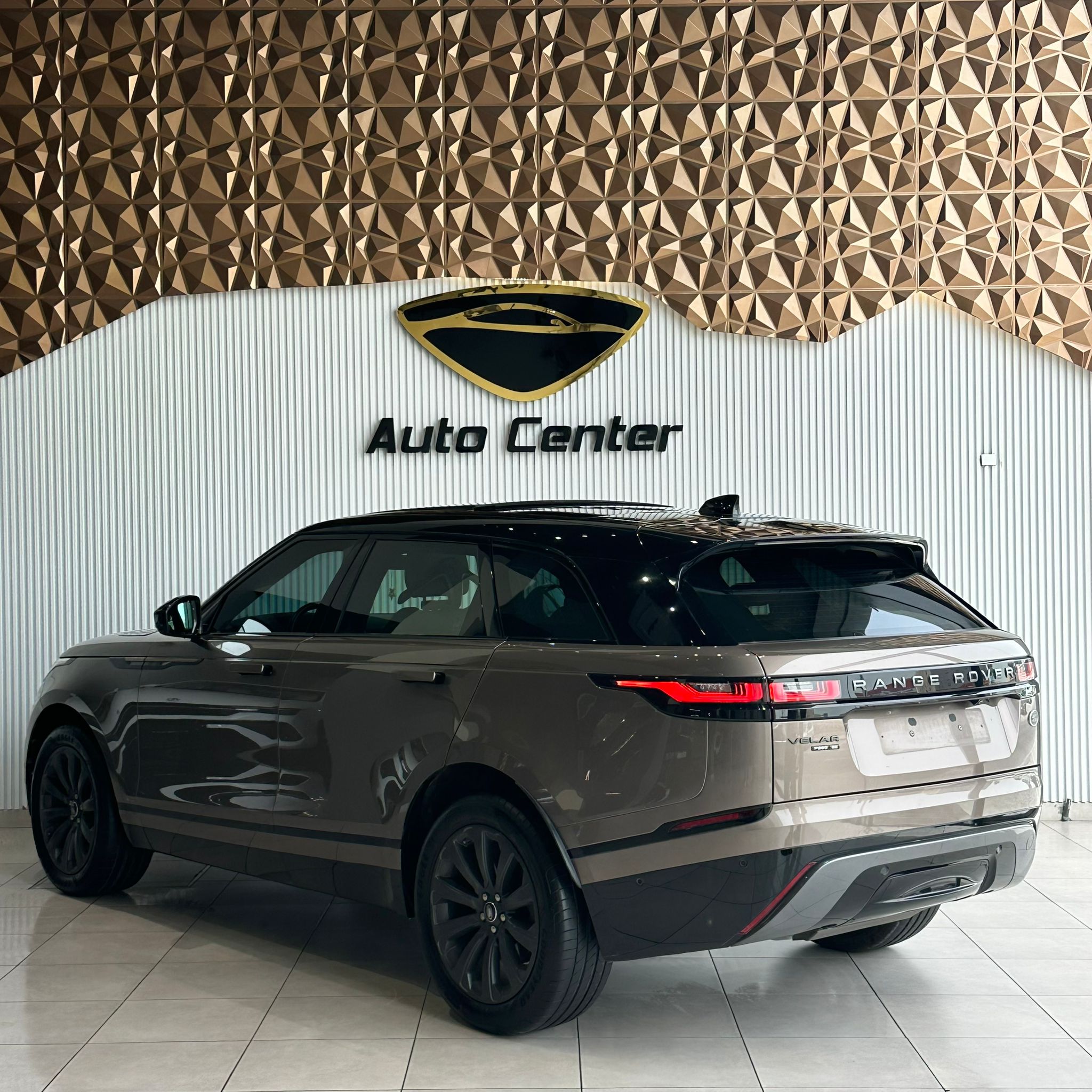 RANGE ROVER VELAR P250 SE X-DYNAMIC 2019 - Image 6