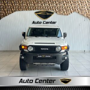 TOYOTA FJ CRUISER TRD 4X4 2015 *SOLD*
