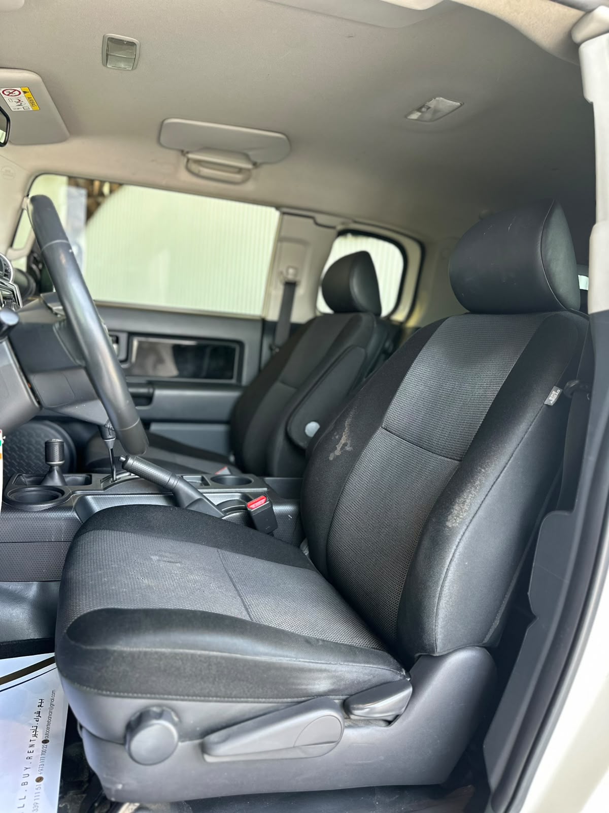 TOYOTA FJ CRUISER TRD 4X4 2015 *SOLD* - Image 8