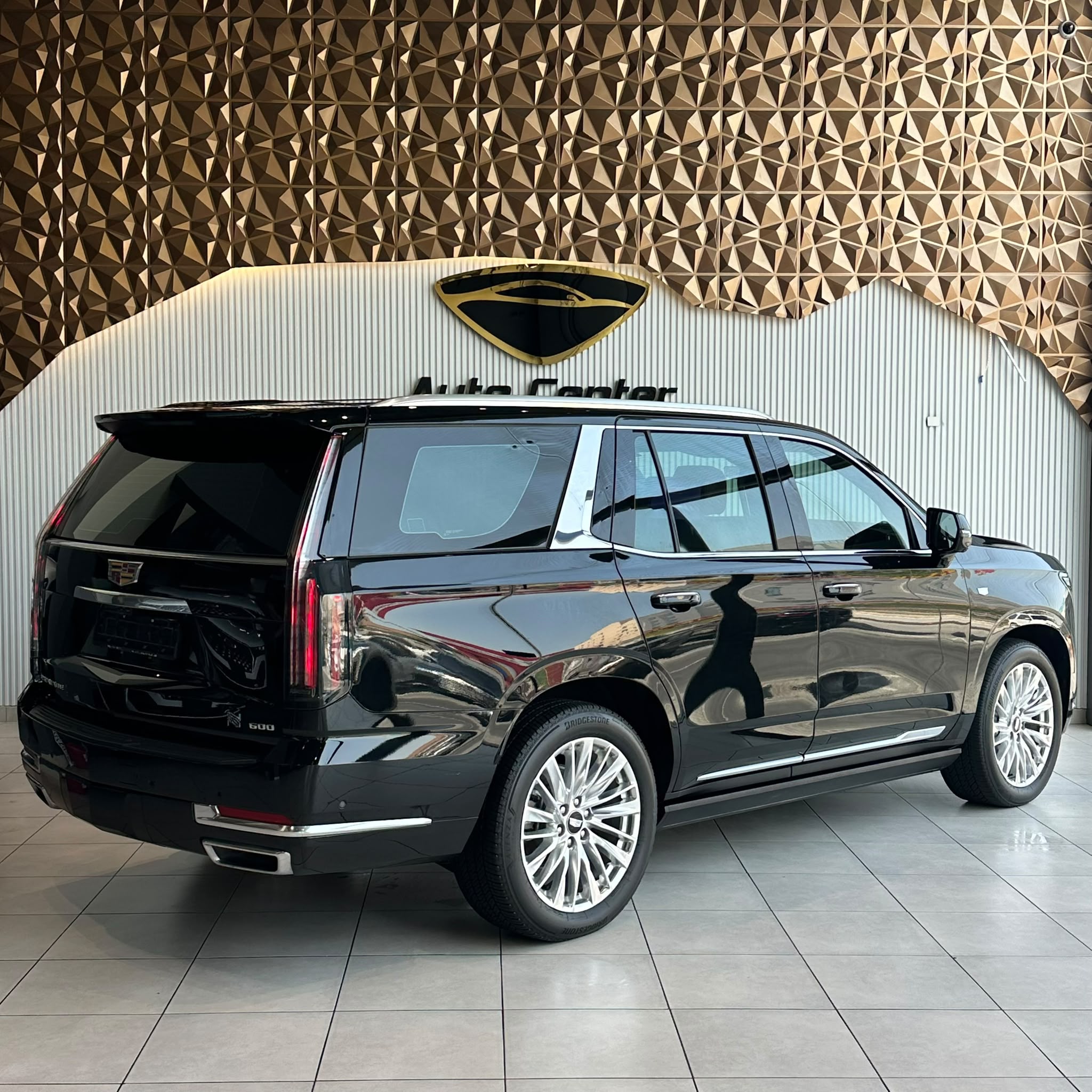 CADILLAC ESCALADE 600 PLATINUM 2025 - Image 5